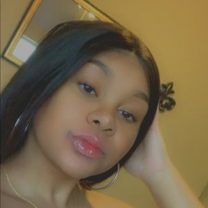 Meet your Posher, Jj